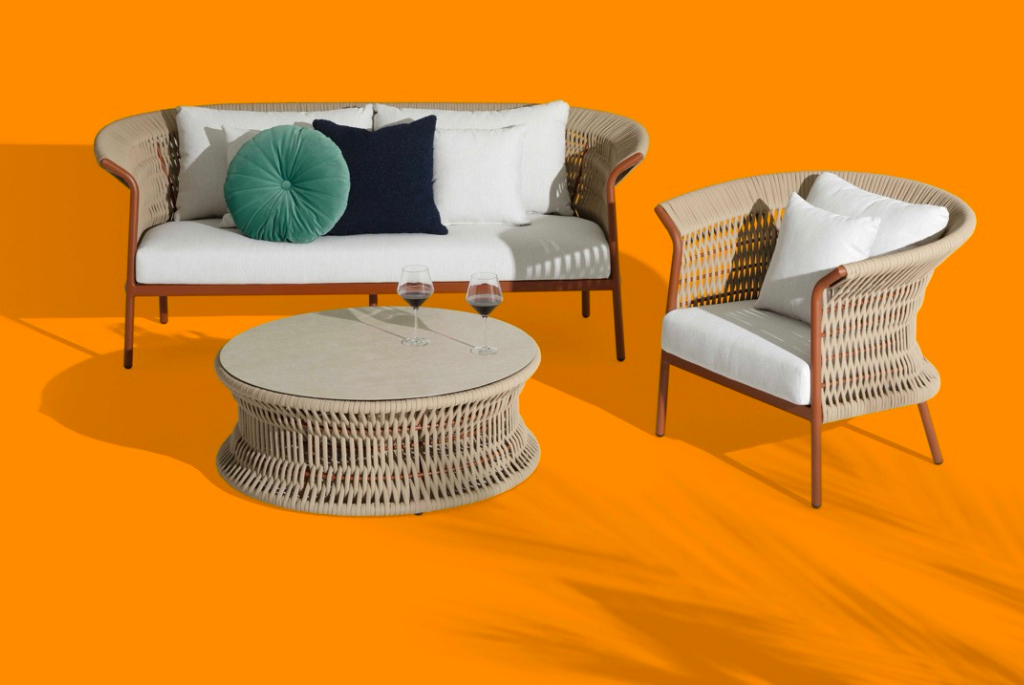 How to Style Your Outdoor Space with Flair